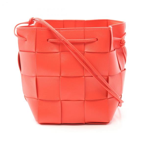 Bottega Veneta Small Cassette Bucket Shoulder Bag, Leather, Women's, Red, 680218 - Picture 1 of 6
